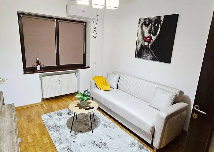 Magheru Cozy 2 Self Check-in